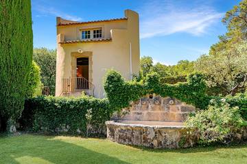 Location de vacances pour 2 personnes, avec jardin à Le Puy-Sainte-Réparade