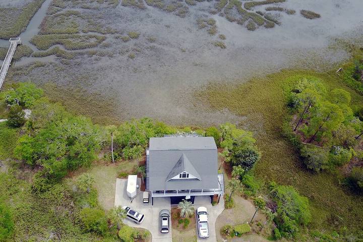 Vacation rental for 11 people, with balcony in Edisto Island