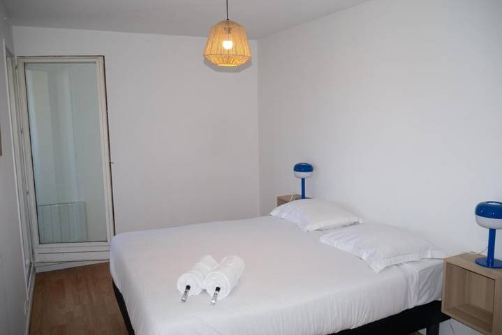 Ferienwohnung für 4 Personen, mit Balkon und Terrasse sowie Seeblick und Ausblick in Lyon - 3