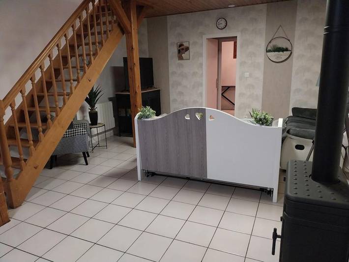 Gîte pour 4 personnes, avec terrasse dans Cressia