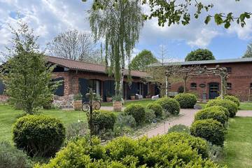 Ferienhaus für 22 Personen, mit Garten in Saal