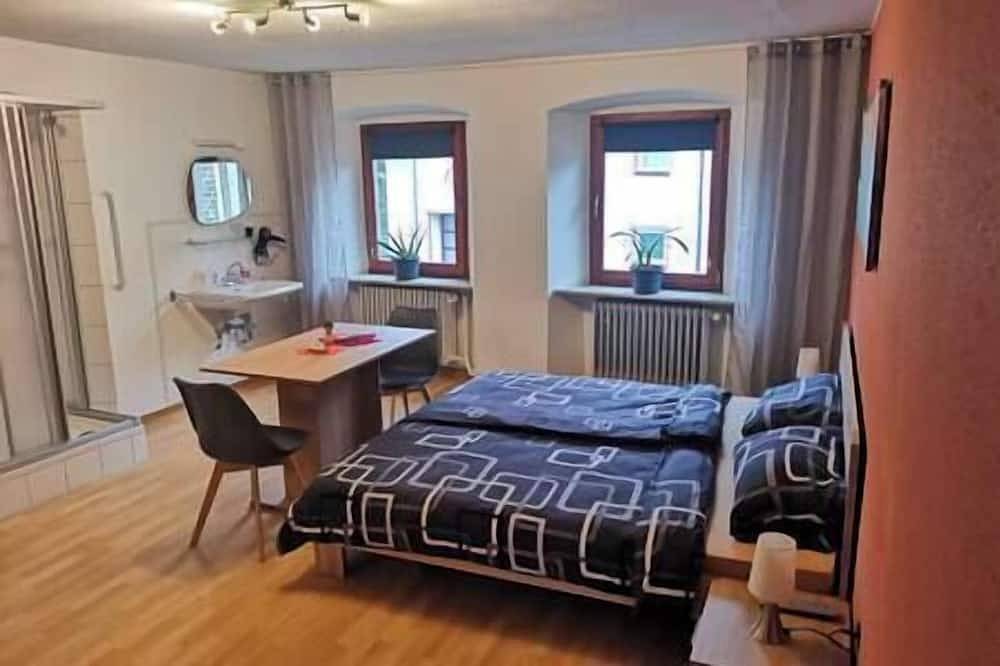 Ganze Wohnung, Gästezimmer 1, Pension Feuster in Daun, Vulkaneifel