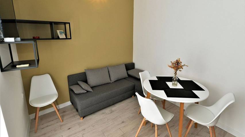 Ferienwohnung für 4 Personen, mit Balkon auf Murter - 2