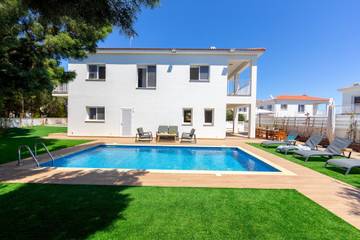Villa für 9 Personen in Ayia Napa, Südzypern, Bild 1