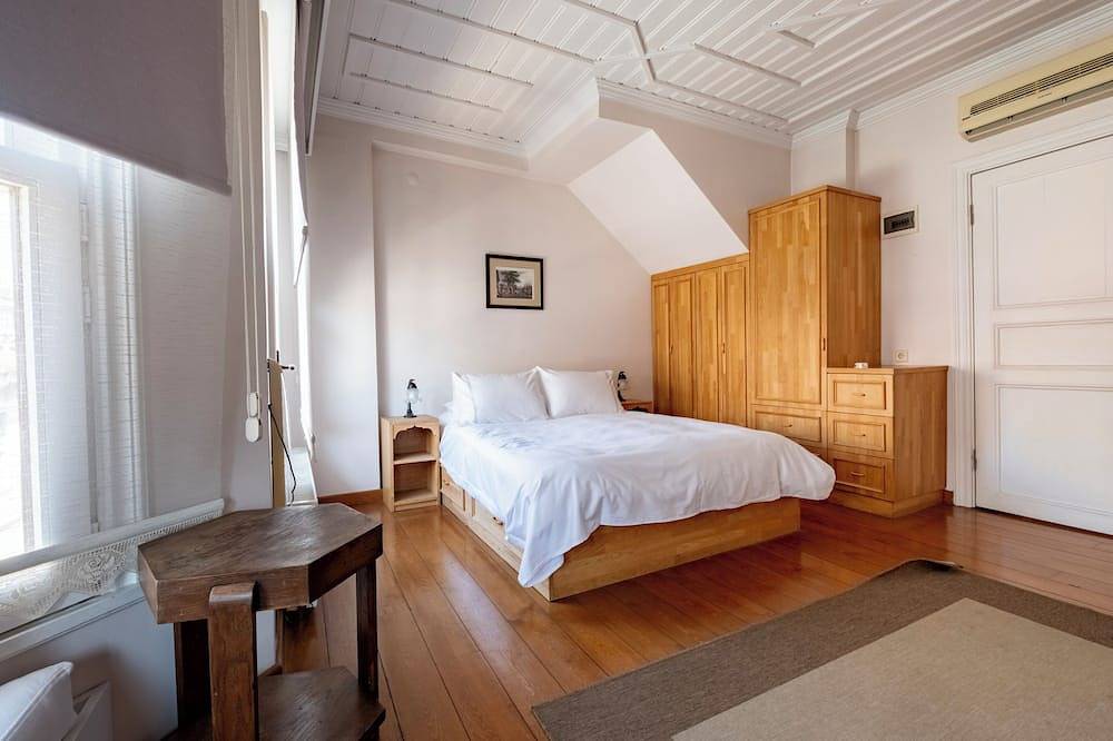 3Br House w Private Terrace - 3 Bathrooms - 5 Min to Blue Mosque & Hagia Sophia in Fatih, Istanbul