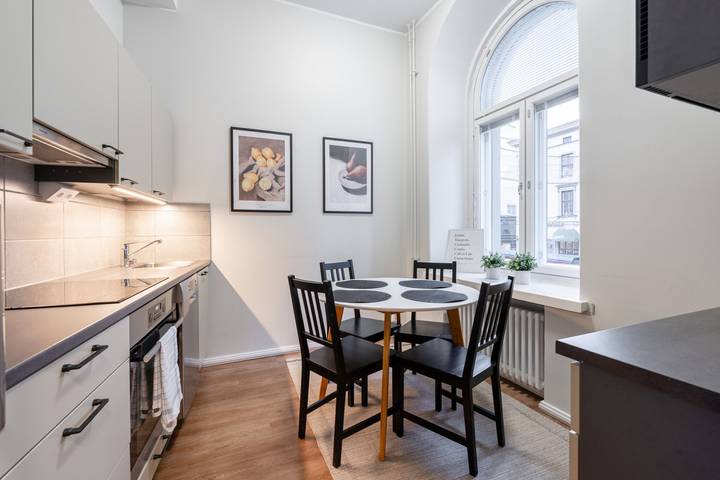 Ganze Wohnung, Renovated Loft in a Historical Downtown Building in Pirkanmaa