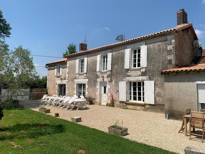 Appartement de vacances pour 4 personnes, avec Terrasse ainsi que Jardin et Piscine dans les Deux-Sèvres - 3