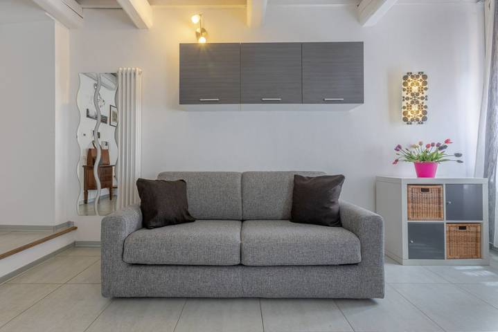 Apartamento entero, GuestHost - Ferrara Center Bi-Level Beauty Apartment in Ferrara, Provincia de Ferrara