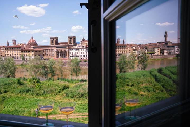 Apartahotel para 2 personas, con vistas y jardín en Florencia