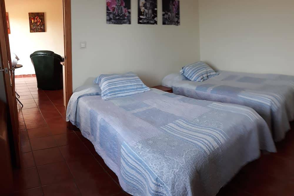 Casita in the peace and quiet in the Tabernas Desert. Enjoy the views. in Tabernas, Almería Province
