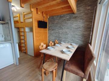 Gîte pour 7 personnes, avec vue et balcon à Mieussy