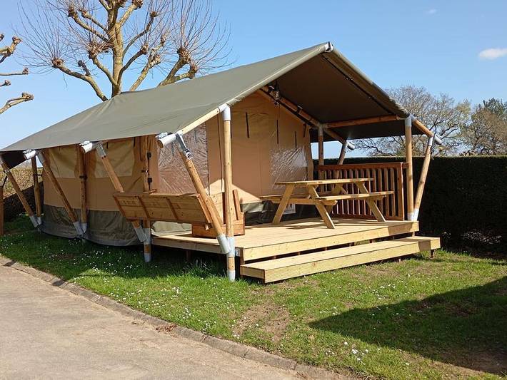 Tente pour 4 personnes, avec bassin pour enfant, animaux acceptés en Cotes-d'Armor - 2