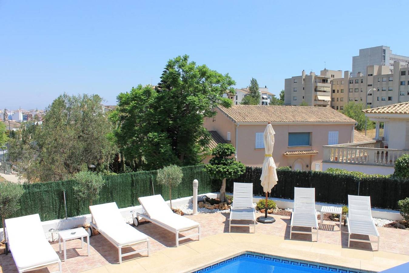 Villa 'Casa Filipinas' with Private Pool, Wi-Fi and Air Conditioning in Son Dureta, Palma