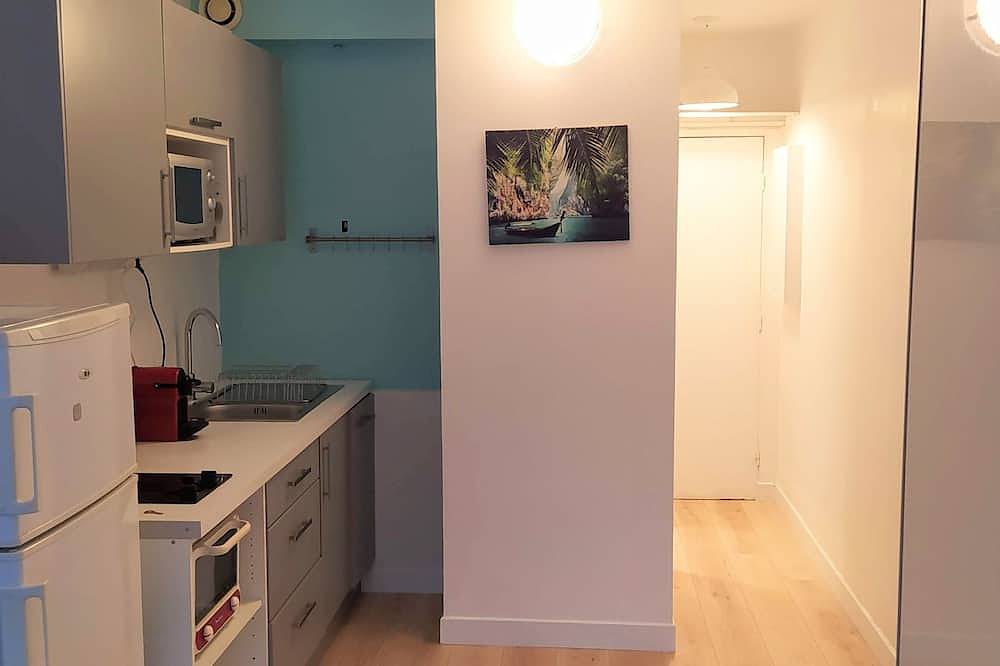 Ganze Wohnung, Studio - quiet seaside location with private parking in La Ciotat, Marseille und Umgebung