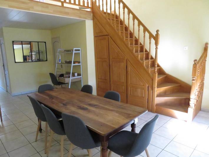 Apartamento entero, Apartamento 'Au Bonheur Suspendu' con terraza privada, Wi-Fi y aire acondicionado in Pont-en-Royans, Parc naturel régional du Vercors