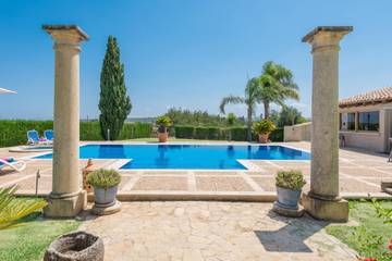 Villa in Sa Pobla, Mallorca Norden für 10 