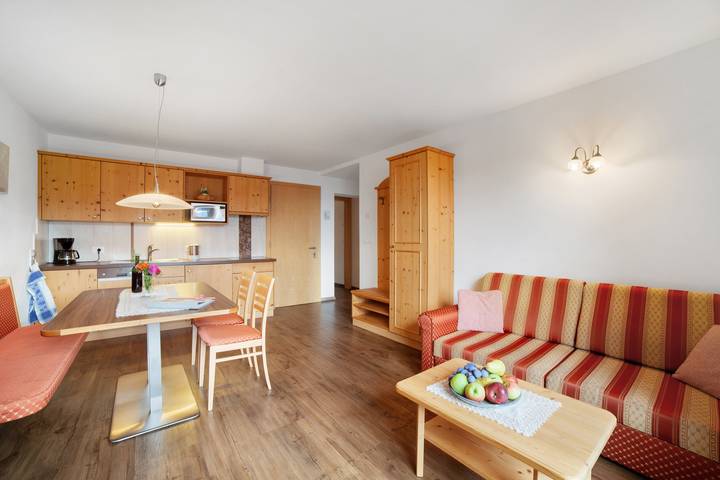 Ferienwohnung für 6 Personen, mit Garten im Dorf Tirol - 3