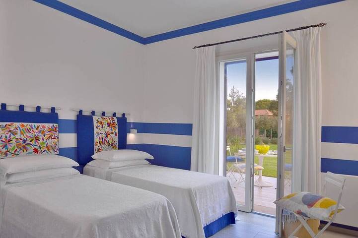 Villa Palma luxury detached house with direct access to the beach in Marina di Bibbona, Bibbona