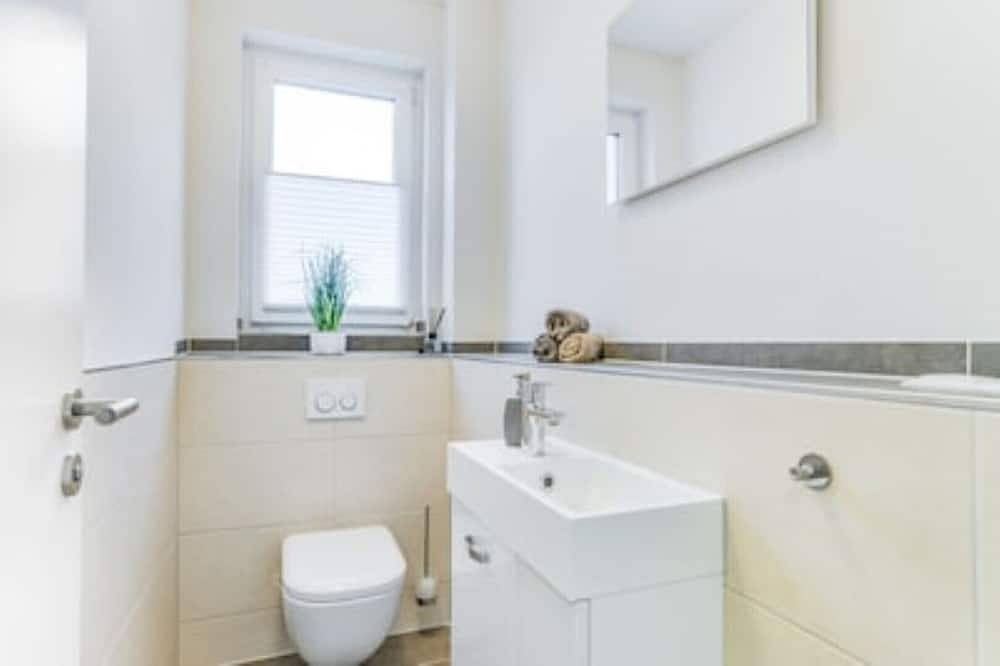 Ganze Wohnung, Fewo Pellenzblick Eg 92 m² in Nickenich, Osteifel