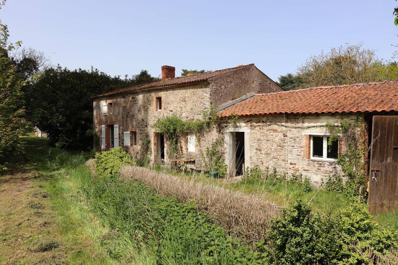 Three-Bedroom House in Divatte-sur-Loire, Région de Nantes