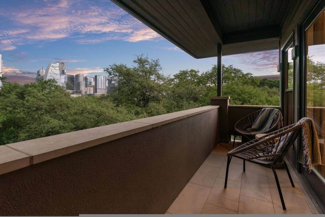 Downtown Oasis : Heated Pool : Spa : Outdoor Living/Dinning : Game Room in Austin, Condado de Travis