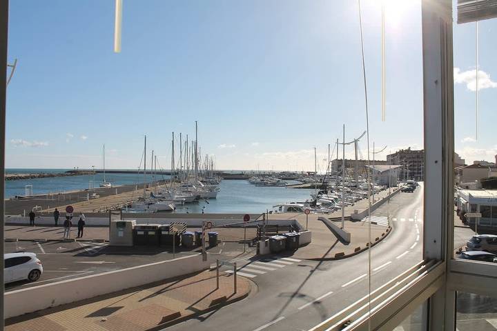 Entire holiday apartment, Comfortable Studio with Harbour View in Valras-Plage, Mediterranean Coast (France)