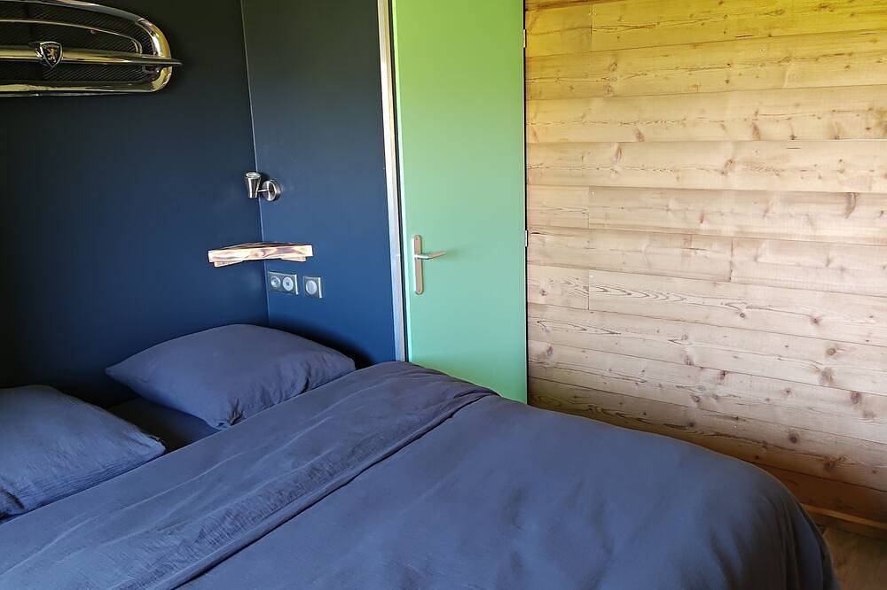 Ganze Wohnung, \"Old Cars and Motorcycles\" Spa Guesthouse in Charmes, Épinal und Umgebung