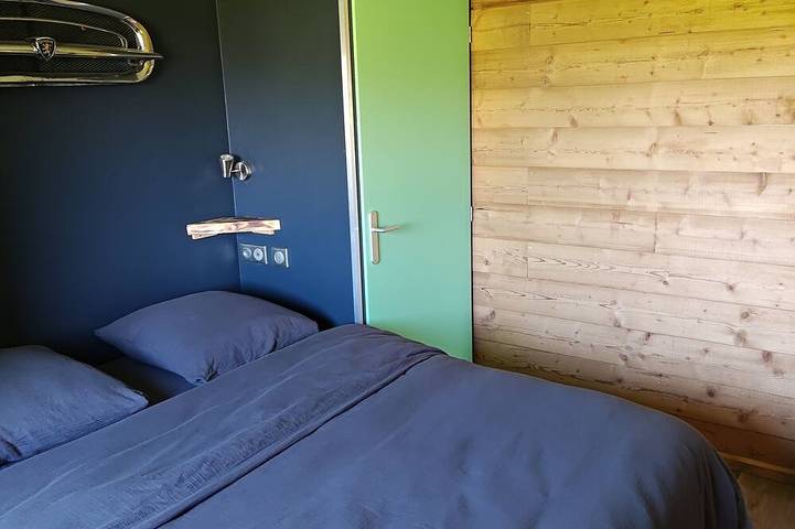 Ganze Wohnung, \"Old Cars and Motorcycles\" Spa Guesthouse in Charmes, Épinal und Umgebung
