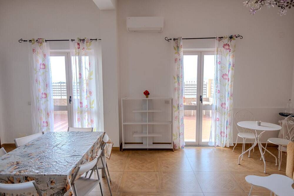 Vrbo Property in Vibo Marina, Provincia di Vibo Valentia