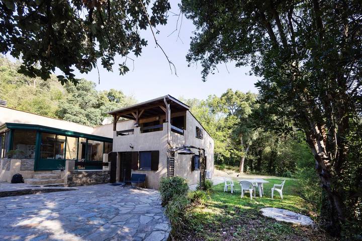 Location de vacances pour 4 personnes, avec Balcon et Jardin dans Plage De La Marine De Meria