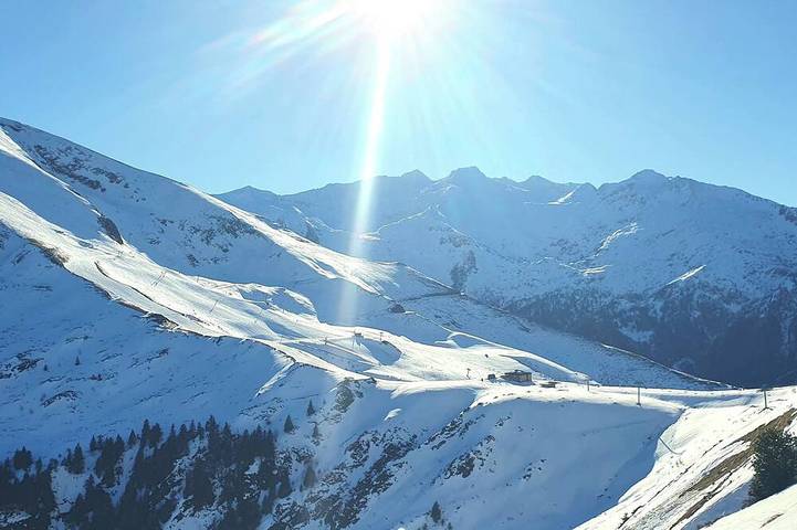 Location de vacances pour 4 personnes, avec Balcon et Piscine dans Guzet-Neige