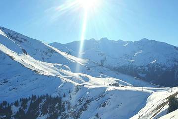 Gîte pour 4 personnes, avec balcon et piscine dans Guzet-Neige