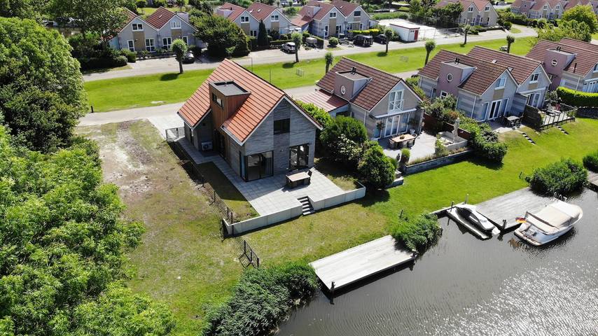 Vakantiehuis voor 6 personen, met uitzicht op het meer in Makkum