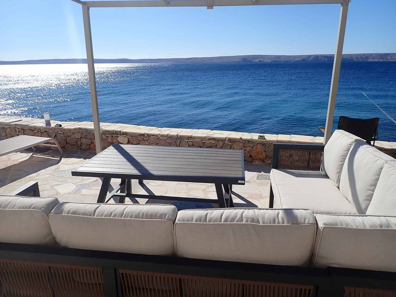 Domek wakacyjny bezpośrednio nad morzem in Lukovo Šugarje, Kvarner