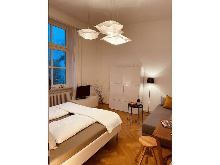 Wohnung in Hamburg mit Schwimmbecken in Hoheluft-West, Hamburg