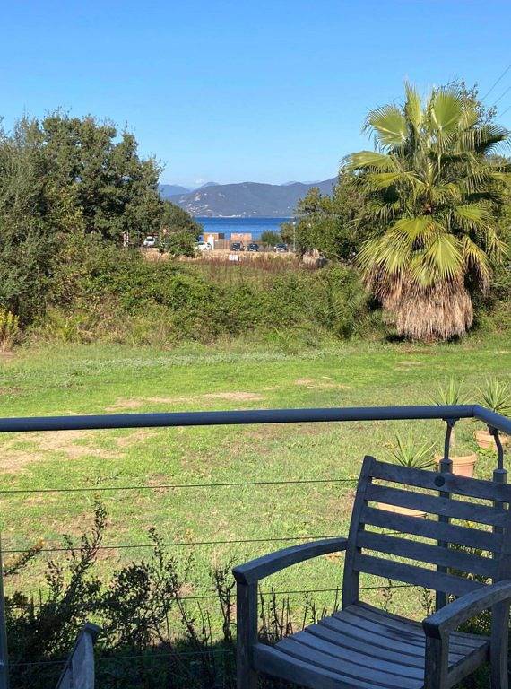 Gîte pour 8 personnes, avec terrasse et jardin en Corse-du-Sud - 2