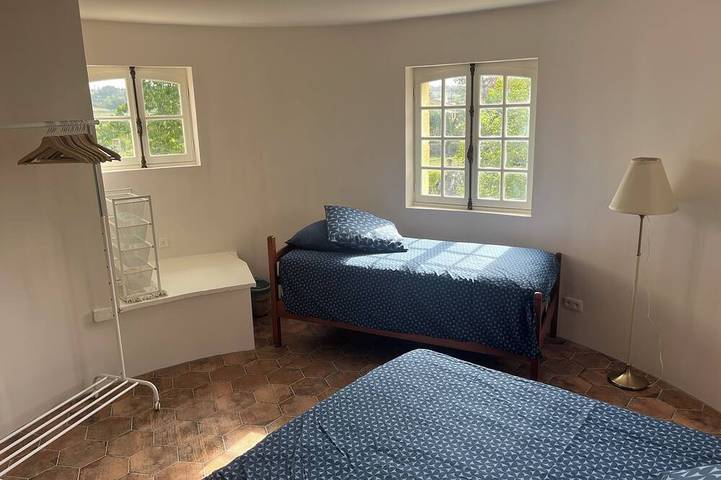 Charming 3-bedroom building with Ac in lovely Condom in Condom, Gers