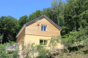 Gîte pour 8 personnes, avec terrasse et jardin, animaux acceptés à Tournavaux