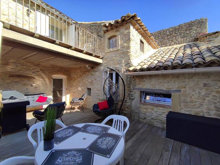 Location de vacances pour 4 personnes, avec Balcon et Terrasse à Saint-Marcel-de-Careiret