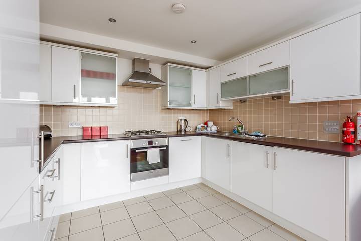 Entire apartment, Purbecks  - Superb views to Poole Harbour and Purbeck Hills in Poole, Poole Harbour