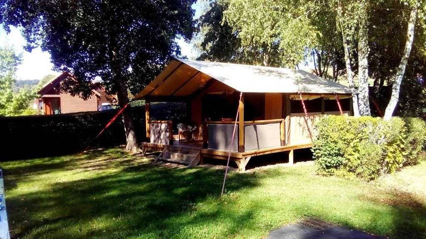Camping voor 5 Personen in Matour, Mâcon en omgeving