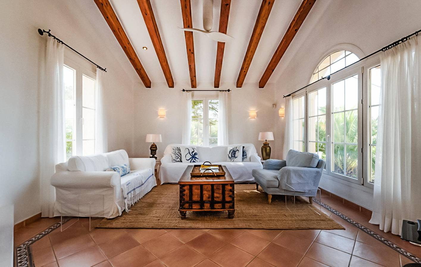 Retiro junto al mar con piscina, terraza y WiFi, a 2 km de Cala en Cranc in Puerto de Andrach, Andrach