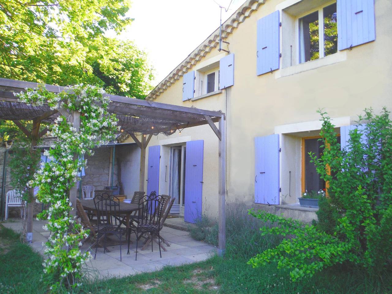 Gîte familial et rural *** avec piscine - pittoresque et calme de la nature ! in Mirmande, Région de Valence