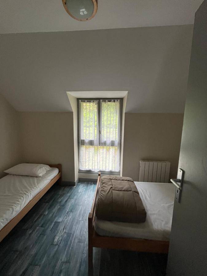 Chalet pour 17 personnes, avec jardin ainsi que vue et piscine dans Mayenne - 4