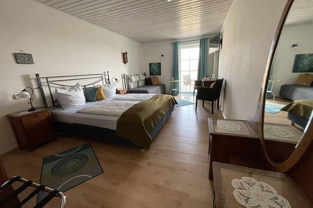 Doppelzimmer 1 - Landhaus Christmann in Sankt Martin, Südliche Weinstraße