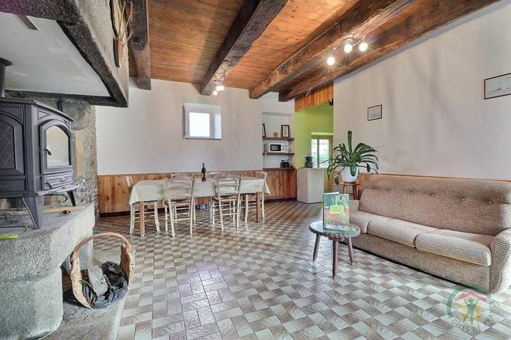 Gîte pour 3 personnes, avec jardin à Bazouges-la-Pérouse - 3