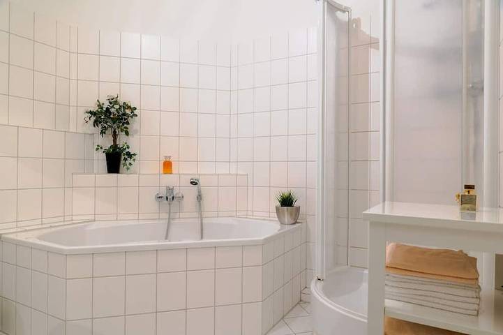 Appartement entier, Excl. Appartement 69 m², emplacement central calme à 5 minutes à pied de la vieille ville historique in Lunebourg, Nordheide