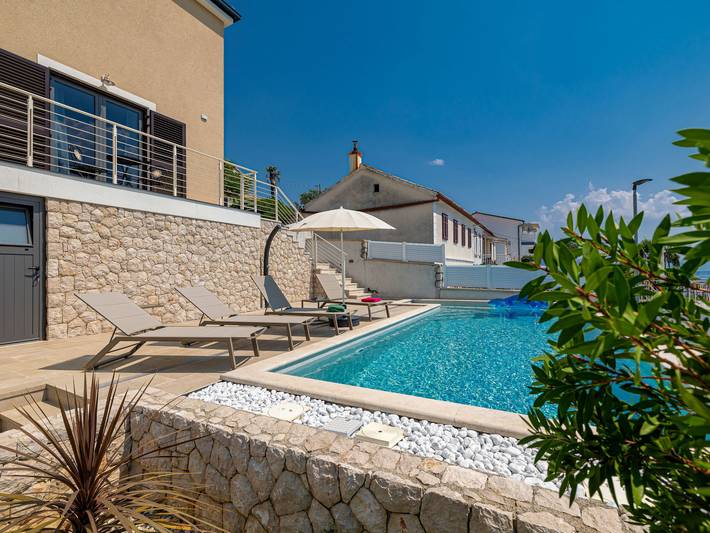 Ferienhaus für 5 Personen, mit Terrasse und Garten in Dramalj - 2