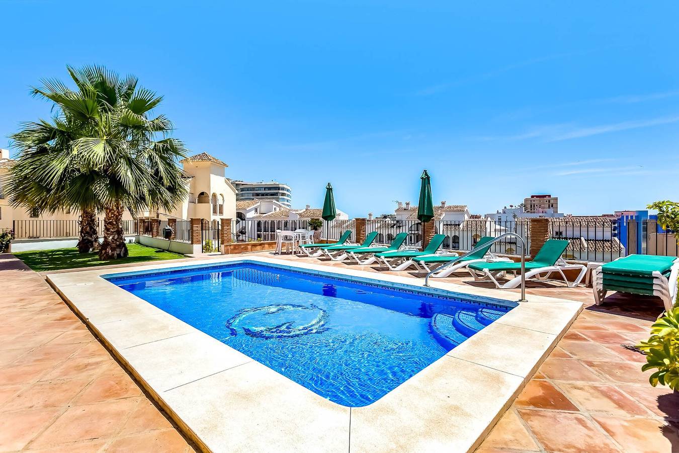 Villa 'Chispita For Groups' with Mountain View, Wi-Fi and Air Conditioning in Torreblanca (Fuengirola), Fuengirola