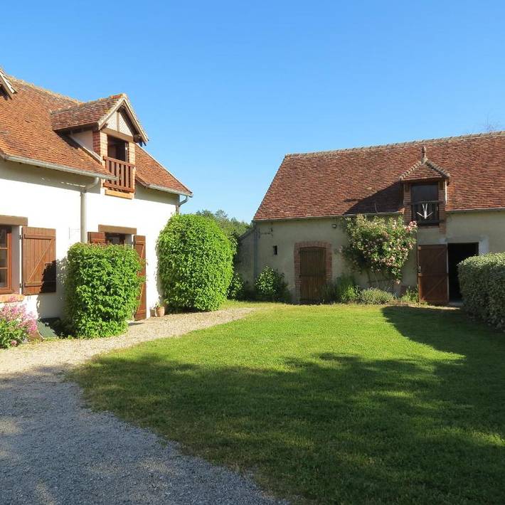 Location de vacances pour 5 personnes, avec jardin ainsi que vue et piscine, animaux acceptés à Langon (Loir-et-Cher) - 2